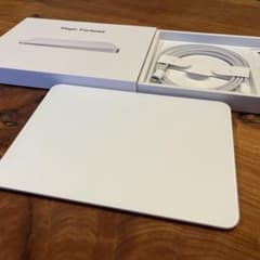 Apple Magic Trackpad ホワイト 充電ケーブル付きのサムネイル