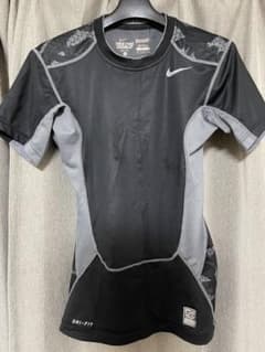 NIKE PROコンバット　compression Tシャツ DRYFITのサムネイル