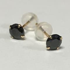 ピアス ブラックのサムネイル