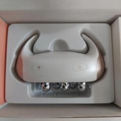 MEミニョンボディ ／ ボディケア 美顔器 ローラー EMS LEDつまみ流し