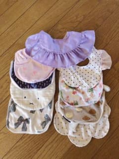 スタイ  まとめ売り　女の子　よだれかけのサムネイル