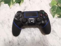 PS4 ワイヤレスコントローラー ブラック/ブルーのサムネイル