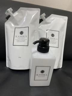 カミカ KAMIKA黒髪クリームシャンプー 詰替用　600gx2袋　空き容器付きのサムネイル