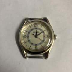 GUESS 腕時計 アナログ クォーツ ベルト欠品 - メルカリ