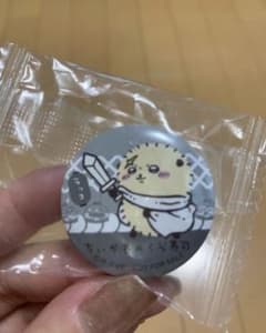 ちいかわ×くら寿司 缶バッジのサムネイル