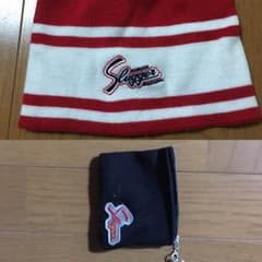 値下げしました！久保田スラッガーニット帽子&小銭入れのサムネイル