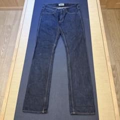 Acne ダークブルー ストレートデニム - メルカリ