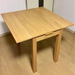 IKEA BJULSTA 2～4人用伸長式ダイニングテーブル オーク材突き板のサムネイル