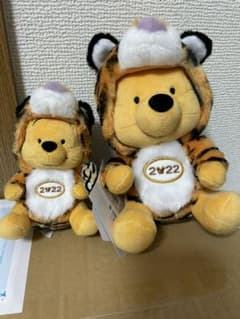 ディズニー　プーさん　ぬいぐるみ & ぬいぐるみバッジ　セットのサムネイル