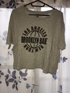 H&M クロップドＴシャツのサムネイル