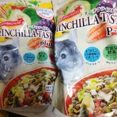 チンチラ用フード　チンチラテイストプラス　220g×2のサムネイル