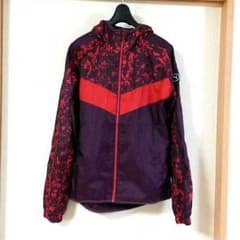 プーマ☆新品未使用ウィンドブレーカーのサムネイル