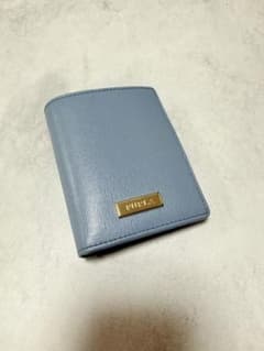 FURLA 二つ折り財布のサムネイル