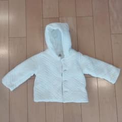 PETIT BATEAU ホワイト キルティングジャケット キッズのサムネイル
