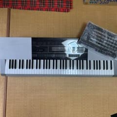 CASIO WK-220 キーボード　76鍵盤のサムネイル