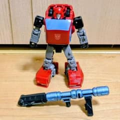 日本未発売 トランスフォーマー バズワージーバンブルビー86 クリフジャンパー - 4