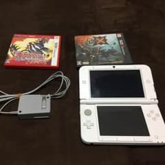 ともちゃんさん専用   中古 3DSLL ホワイト カセット付きのサムネイル