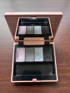 ④ Clé de Peau Beauté Ombre Couleur Quadri n 318