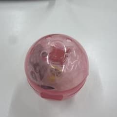 カプセルトイ ガチャガチャ ピンクカプセルのサムネイル