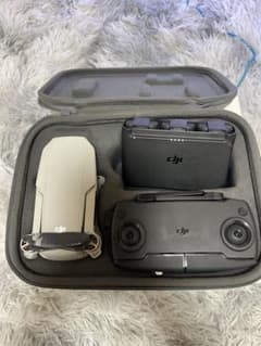 DJI Mavic Mini ドローン 本体とリモコンのサムネイル