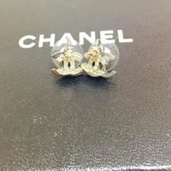 CHANELピアスのサムネイル