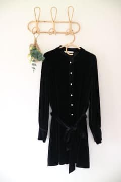 ZARA ベロアワンピース　ワンピース　スカートのサムネイル