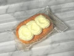 Cheebon 粉付きクリームパンのサムネイル