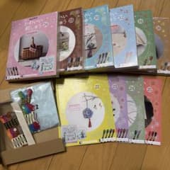 デアゴスティーニ かわいい刺しゅう まとめ売りのサムネイル