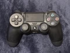 PS4コントローラー　デュアルショック4のサムネイル