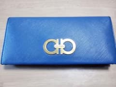 フェラガモFerragamo　長財布　青のサムネイル