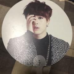 うちわ BTS ジンのサムネイル