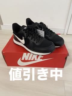 NIKEスニーカーのサムネイル