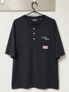 XLARGE ヘンリーネック ポケットTシャツ ブラックのサムネイル