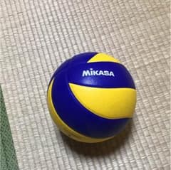 バレーボール ボール 4号球のサムネイル