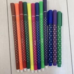 ドット柄　水玉　ペン　文房具のサムネイル