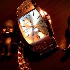 フランス・パリの腕時計のサムネイル