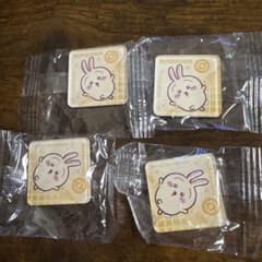 くら寿司 ビッくらポン うさぎ マグネット 4個セット (バラ売り可)のサムネイル