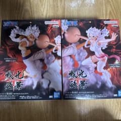One Piece War Scenery Monkey D. Luffy & Jewelry Bonney 2-Piece Set