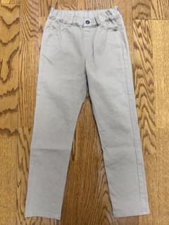 【美品】GU キッズ ストレッチパンツ 130 ベージュ チノパン ロングパンツのサムネイル