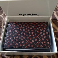 新品未使用 印伝 桜柄クロ／アカ 二つ折り財布 「ル・プレリー