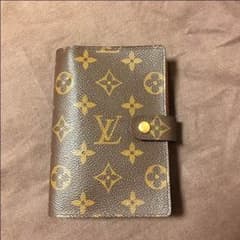 美品✨ヴィトン手帳のサムネイル