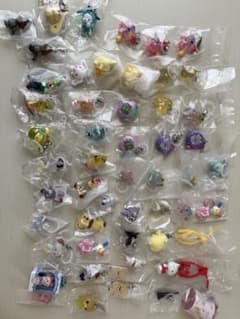 ジ*ー様 めじるしアクセサリー 50点程まとめ売り サンリオマリオmikkoたまのサムネイル