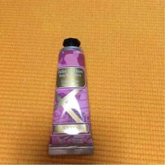 まるよ様専用です。  新品未使用 ロクシタン フルールデリス ハンドクリームのサムネイル