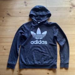adidas オリジナルスフード付きパーカー　黒のサムネイル