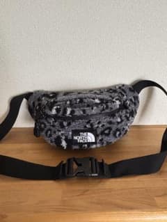 THE NORTH FACE ボア ボディバッグ レオパード柄のサムネイル