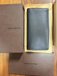 LOUIS VUITTON 長財布 エピ レザー　美品のサムネイル