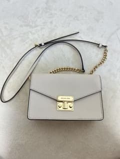 MICHAEL KORS ショルダーバッグ バッグ、財布一体型のサムネイル