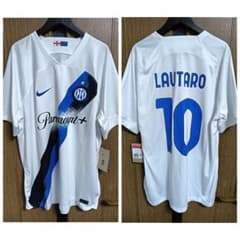 ナイキ インテル ラウタロ・マルティネス ユニフォーム 23/24 L 紙タグ付 ナイキ インテル ラウタロ・マルティネス ユニフォーム 23/24 L 紙タグ