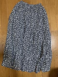 ロングスカート GU 花柄のサムネイル