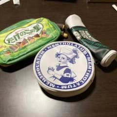 きのこの山、メンソレータム　ポーチのサムネイル